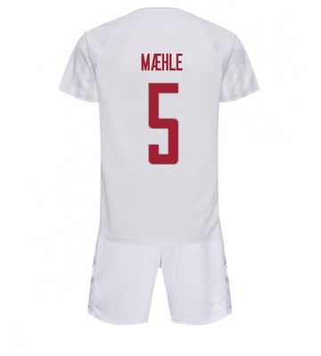 Danmark Joakim Maehle #5 Replika Babytøj Udebanesæt Børn VM 2022 Kortærmet (+ Korte bukser)